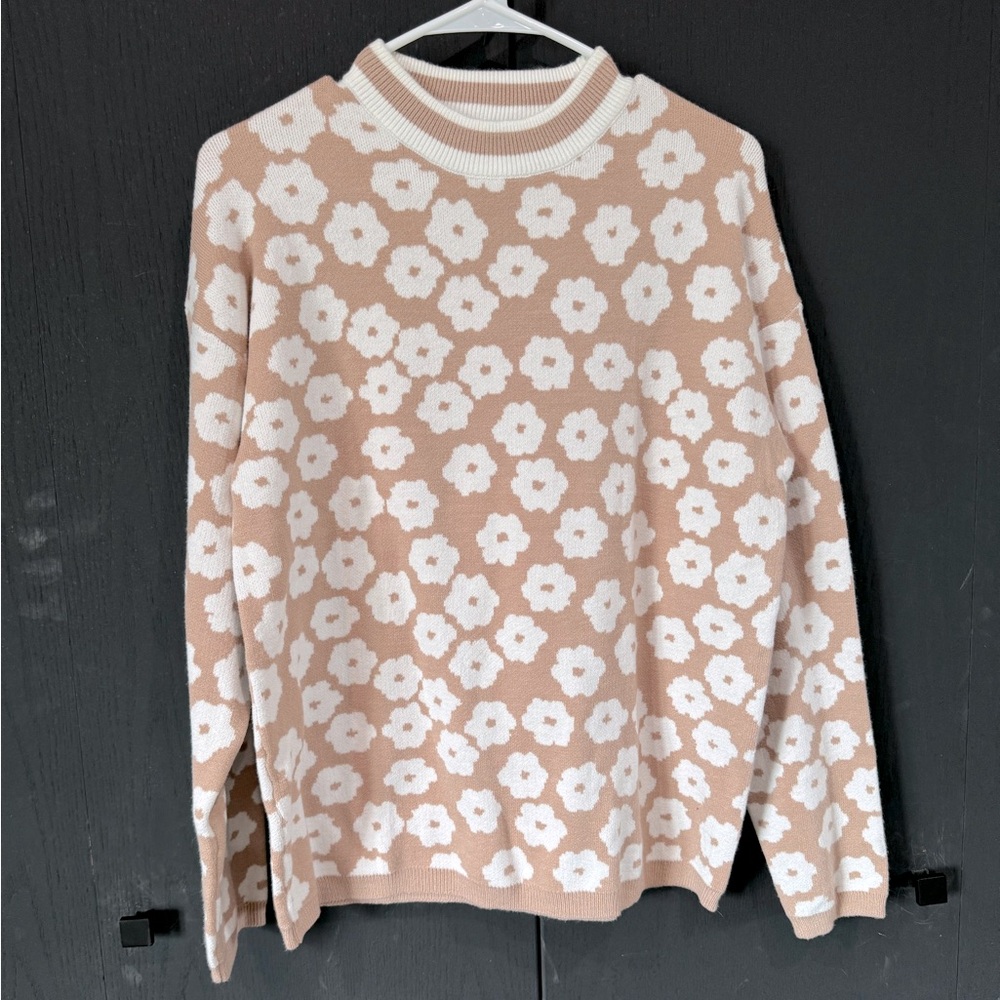 Pretty Garden floral sweater - size M